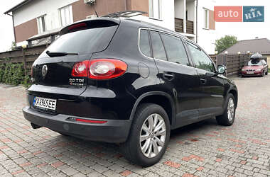 Внедорожник / Кроссовер Volkswagen Tiguan 2008 в 