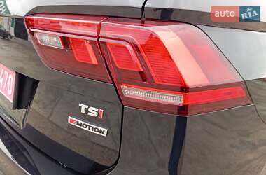 Позашляховик / Кросовер Volkswagen Tiguan 2018 в 
