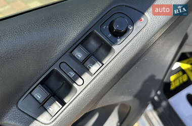Внедорожник / Кроссовер Volkswagen Tiguan 2011 в 