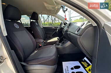 Внедорожник / Кроссовер Volkswagen Tiguan 2011 в 