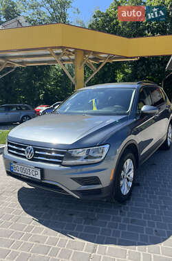 Внедорожник / Кроссовер Volkswagen Tiguan 2017 в Тернополе