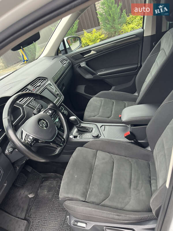 Внедорожник / Кроссовер Volkswagen Tiguan 2017 в Виннице