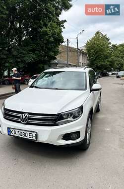 Внедорожник / Кроссовер Volkswagen Tiguan 2012 в Ровно