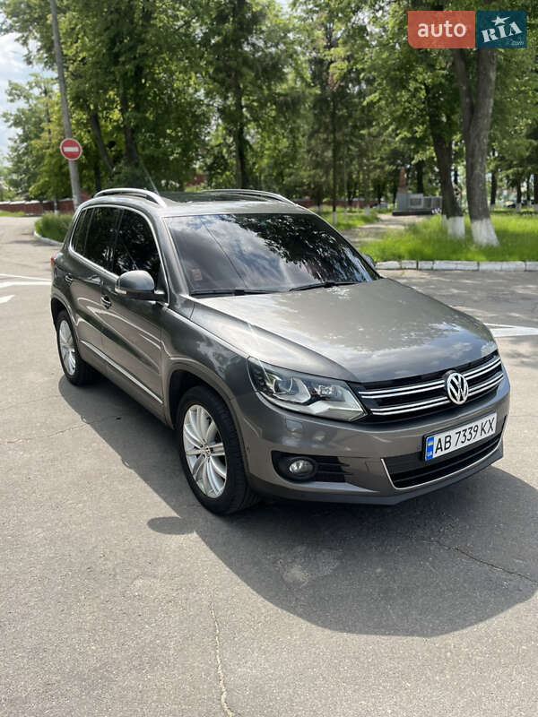Внедорожник / Кроссовер Volkswagen Tiguan 2016 в Виннице