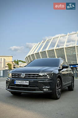 Внедорожник / Кроссовер Volkswagen Tiguan 2020 в Киеве