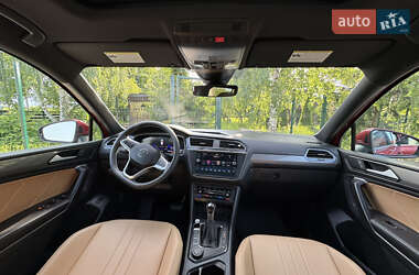 Позашляховик / Кросовер Volkswagen Tiguan 2024 в 