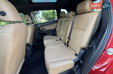 Позашляховик / Кросовер Volkswagen Tiguan 2024 в 