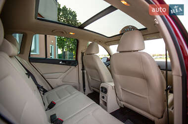 Внедорожник / Кроссовер Volkswagen Tiguan 2013 в 