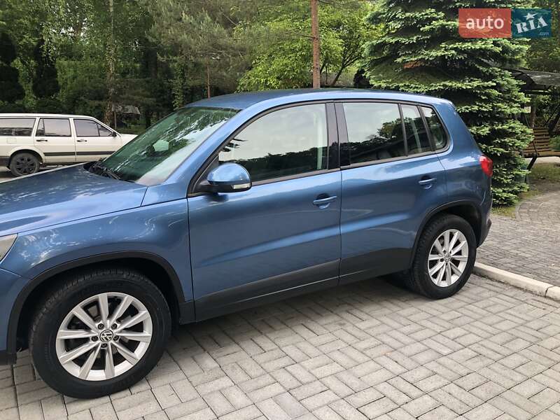 Внедорожник / Кроссовер Volkswagen Tiguan 2017 в Дрогобыче
