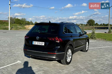 Позашляховик / Кросовер Volkswagen Tiguan 2019 в 