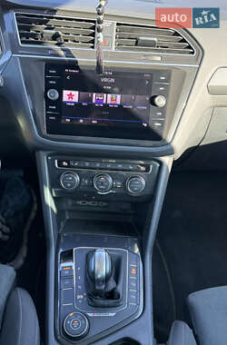 Позашляховик / Кросовер Volkswagen Tiguan 2019 в 