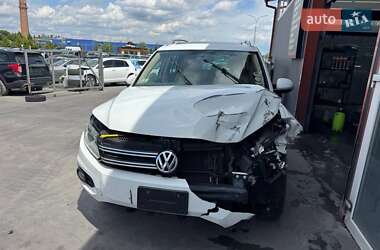 Позашляховик / Кросовер Volkswagen Tiguan 2015 в Львові