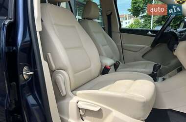 Внедорожник / Кроссовер Volkswagen Tiguan 2016 в 