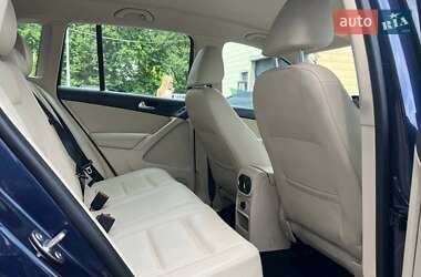 Внедорожник / Кроссовер Volkswagen Tiguan 2016 в 