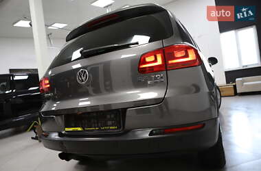 Позашляховик / Кросовер Volkswagen Tiguan 2014 в 