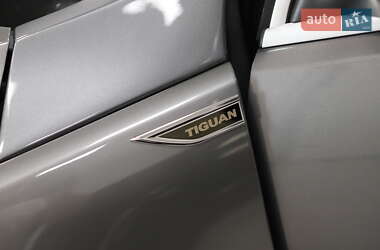 Позашляховик / Кросовер Volkswagen Tiguan 2014 в 