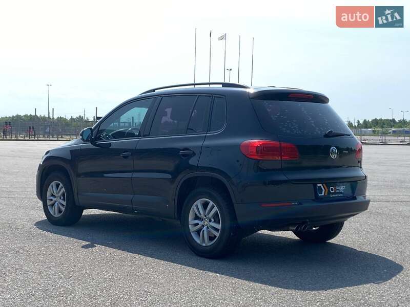 Внедорожник / Кроссовер Volkswagen Tiguan 2015 в Львове