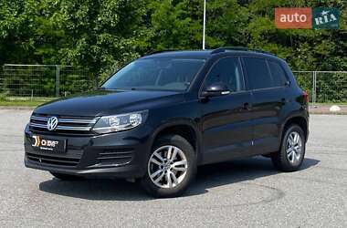 Внедорожник / Кроссовер Volkswagen Tiguan 2015 в Львове