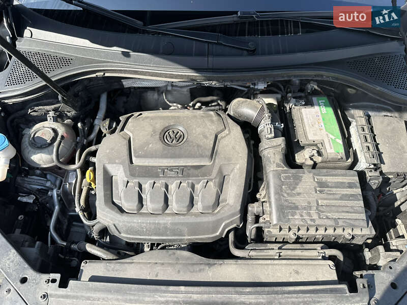 Позашляховик / Кросовер Volkswagen Tiguan 2018 в Дніпрі