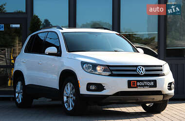 Внедорожник / Кроссовер Volkswagen Tiguan 2012 в 