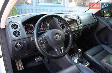 Внедорожник / Кроссовер Volkswagen Tiguan 2012 в 