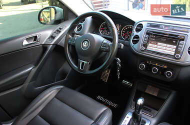 Внедорожник / Кроссовер Volkswagen Tiguan 2012 в 