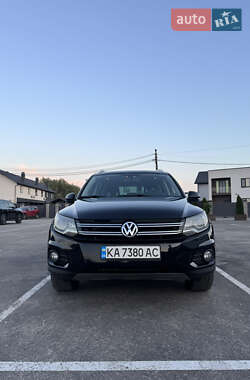 Внедорожник / Кроссовер Volkswagen Tiguan 2015 в Киеве
