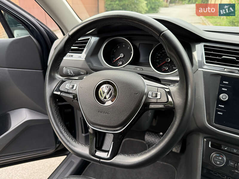 Внедорожник / Кроссовер Volkswagen Tiguan 2019 в Харькове