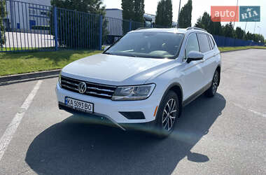 Внедорожник / Кроссовер Volkswagen Tiguan 2018 в Киеве