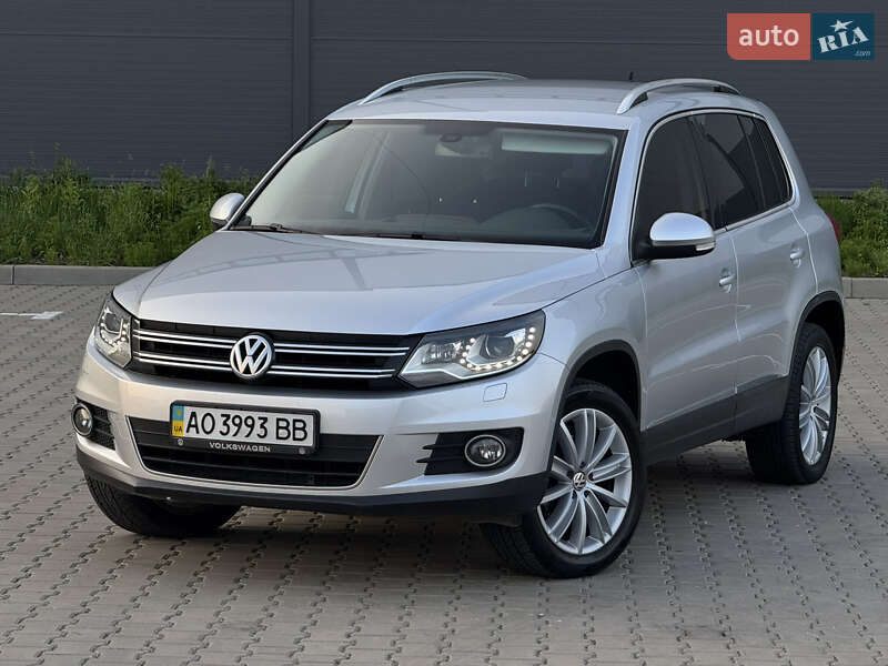 Позашляховик / Кросовер Volkswagen Tiguan 2012 в Івано-Франківську
