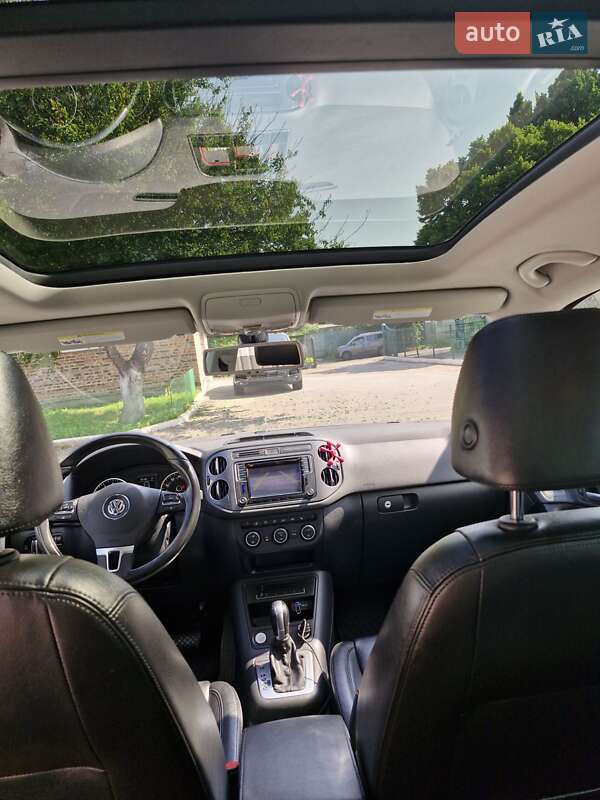 Внедорожник / Кроссовер Volkswagen Tiguan 2016 в Чернигове