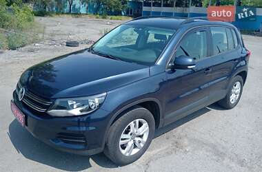 Позашляховик / Кросовер Volkswagen Tiguan 2016 в Києві