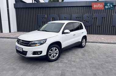 Позашляховик / Кросовер Volkswagen Tiguan 2011 в Бару