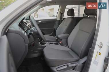 Внедорожник / Кроссовер Volkswagen Tiguan 2018 в 