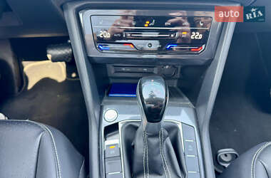 Внедорожник / Кроссовер Volkswagen Tiguan 2024 в 