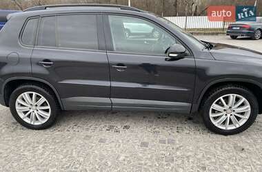 Внедорожник / Кроссовер Volkswagen Tiguan 2009 в 