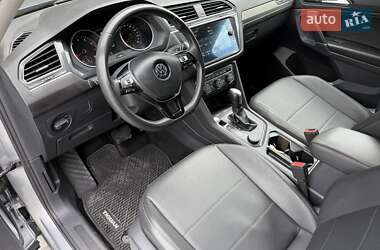 Внедорожник / Кроссовер Volkswagen Tiguan 2020 в 