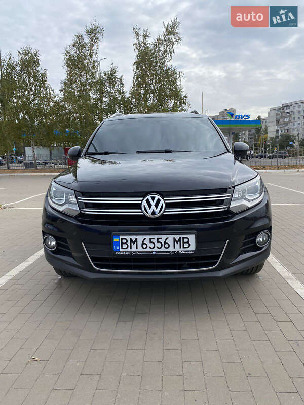 Внедорожник / Кроссовер Volkswagen Tiguan 2014 в Сумах