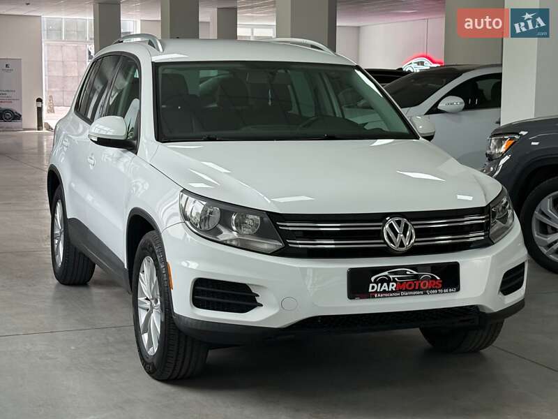 Внедорожник / Кроссовер Volkswagen Tiguan 2014 в 