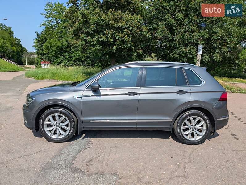 Внедорожник / Кроссовер Volkswagen Tiguan 2017 в Чернигове