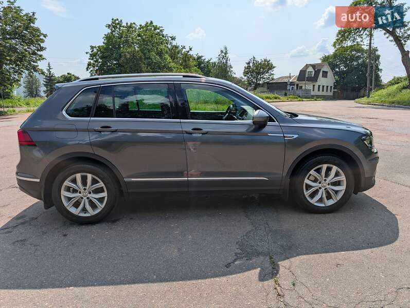 Внедорожник / Кроссовер Volkswagen Tiguan 2017 в Чернигове
