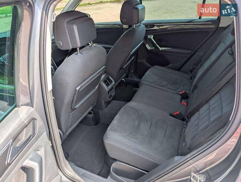 Внедорожник / Кроссовер Volkswagen Tiguan 2017 в Чернигове