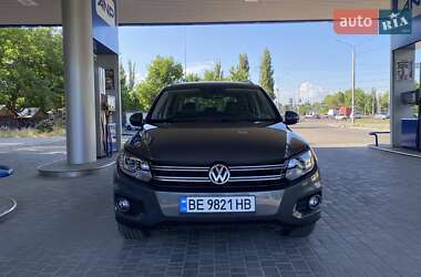 Внедорожник / Кроссовер Volkswagen Tiguan 2015 в 