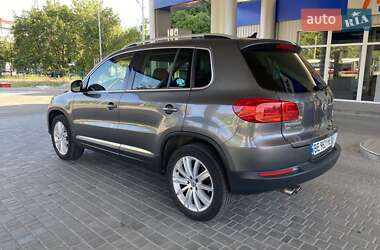 Внедорожник / Кроссовер Volkswagen Tiguan 2015 в 