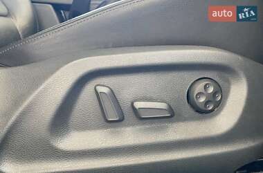 Внедорожник / Кроссовер Volkswagen Tiguan 2015 в 