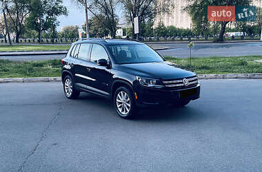 Позашляховик / Кросовер Volkswagen Tiguan 2017 в Києві