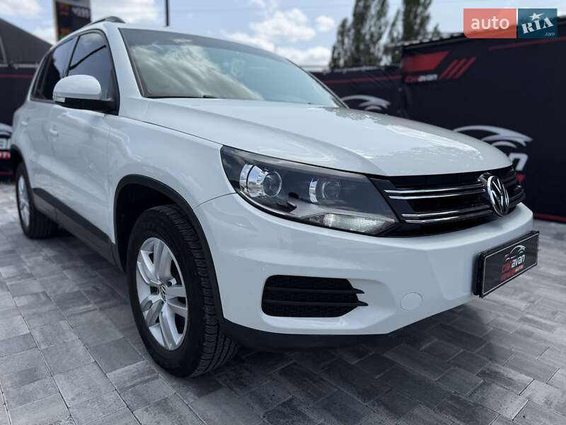Внедорожник / Кроссовер Volkswagen Tiguan 2016 в Днепре