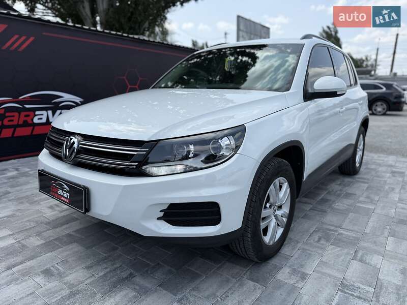 Внедорожник / Кроссовер Volkswagen Tiguan 2016 в Днепре