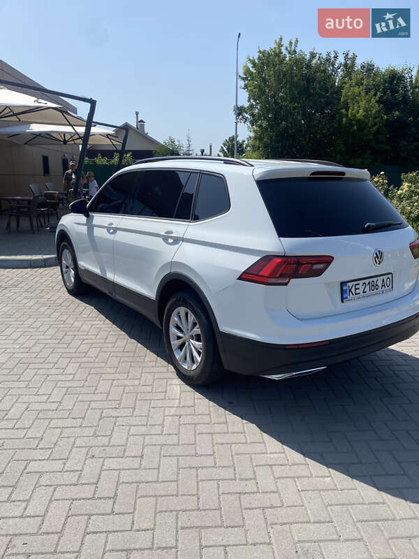 Внедорожник / Кроссовер Volkswagen Tiguan 2018 в Днепре