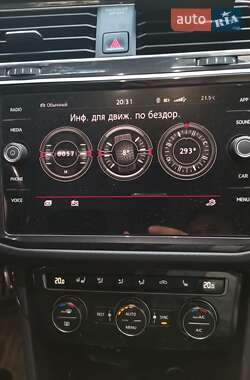 Позашляховик / Кросовер Volkswagen Tiguan 2019 в 